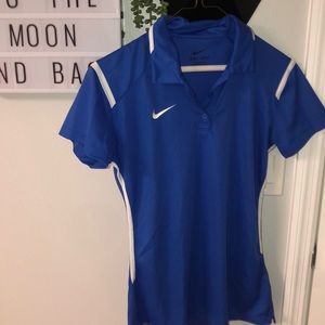 Small Nike golf collared T-shirt